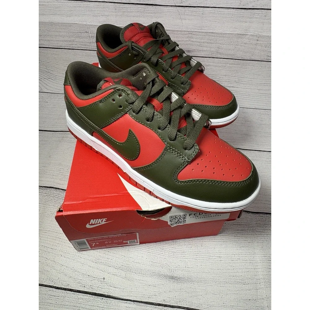 Nike Dunk Low Mystic Red Cargo Khaki 
